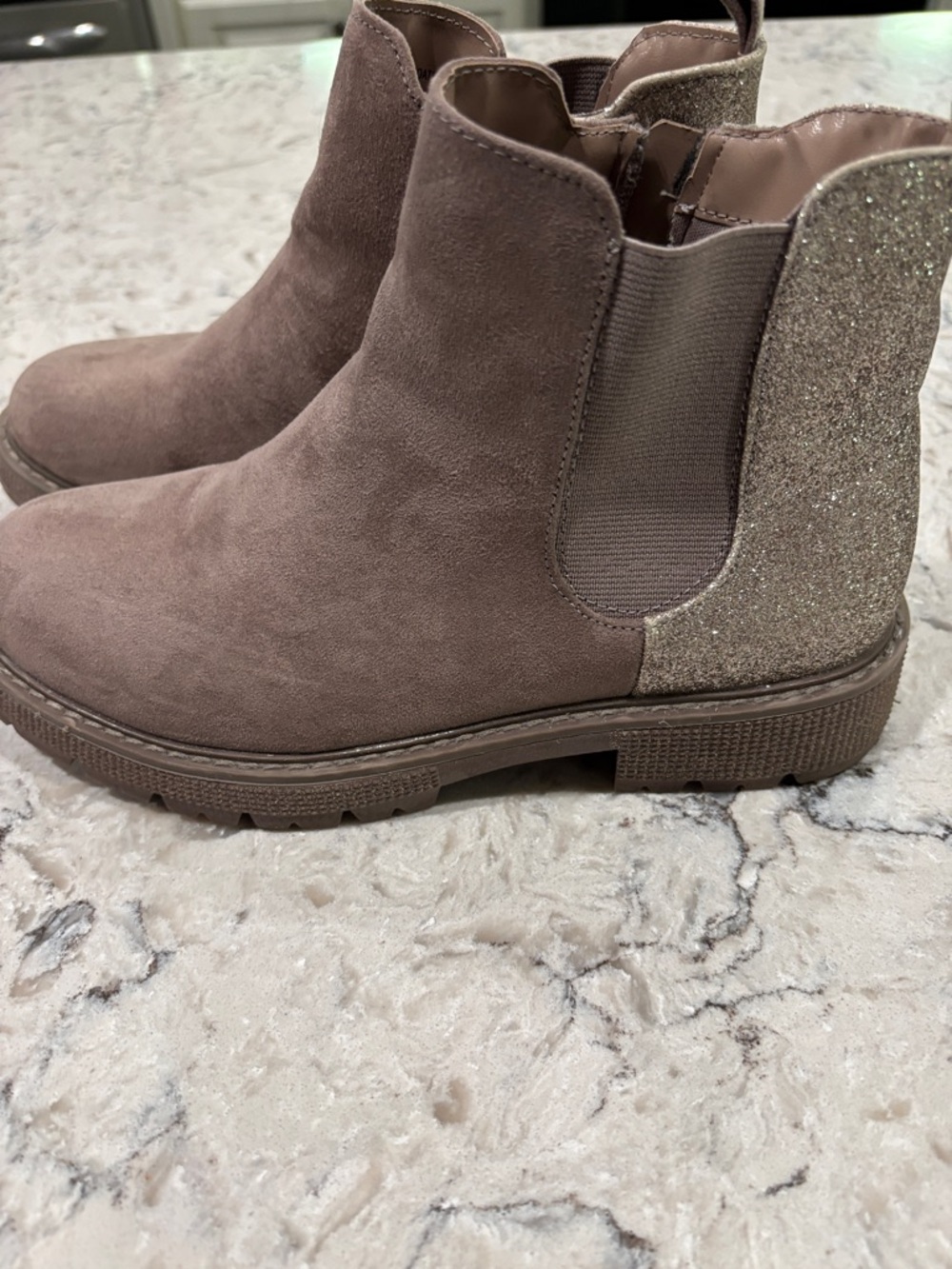 Steve Madden Girls Taupe Suede Chelsea Boots with Glitter Heel